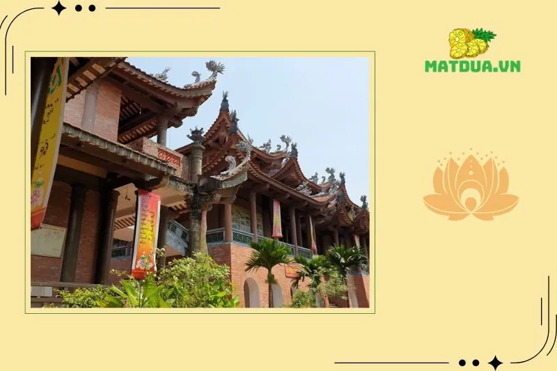 Kiến trúc độc đáo của Chùa Bầu